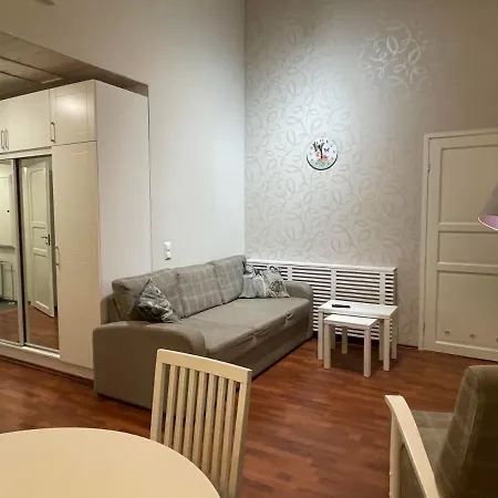 Rauhan Marinella アパート イマトラ